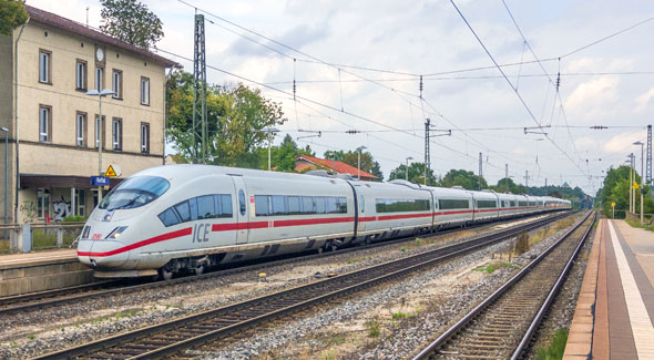 Roßtal Bahnhof am 3.9.15